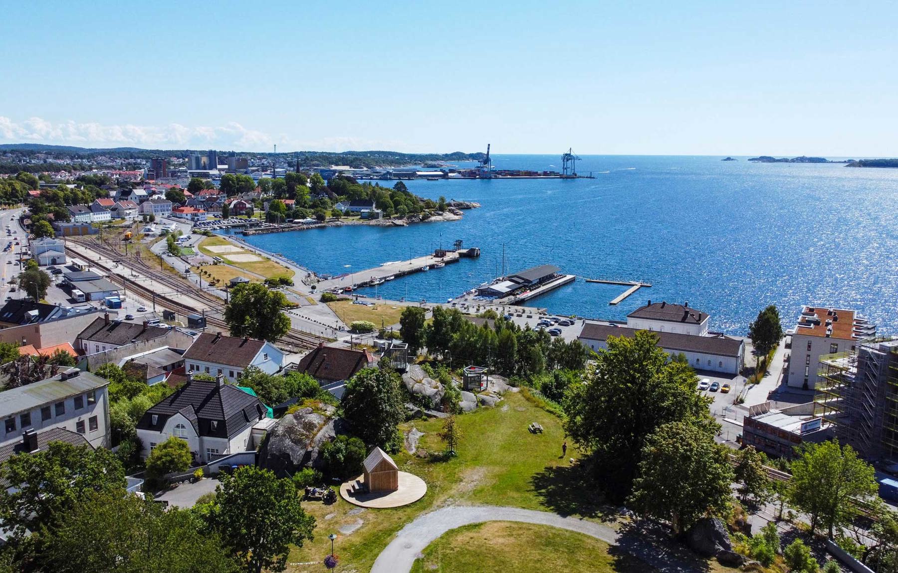 Bilde Larvik Bøkkerfjellet + Indre Havn